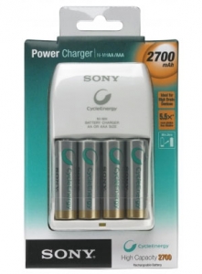 SONY Power Charger + 4xAA 2700 mAh