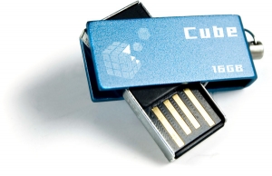 флеш-драйв GOODRAM Cube 16 GB Синий